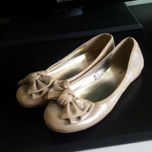 Girls ballet style flats